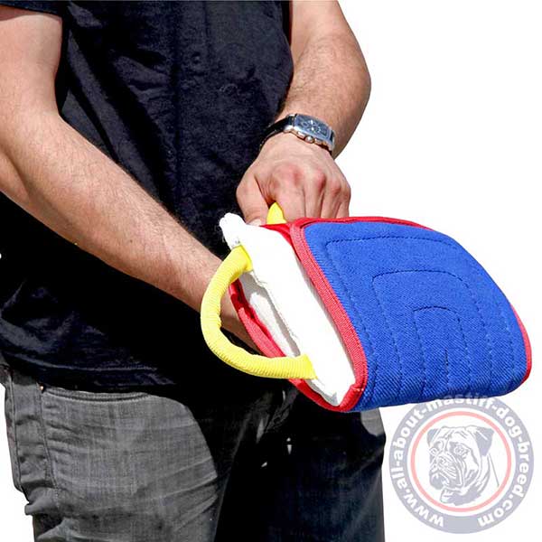 Reliable dog pad supplied with 3 handles