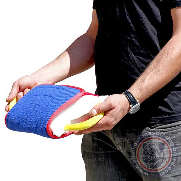 Bite dog pad with soft surface