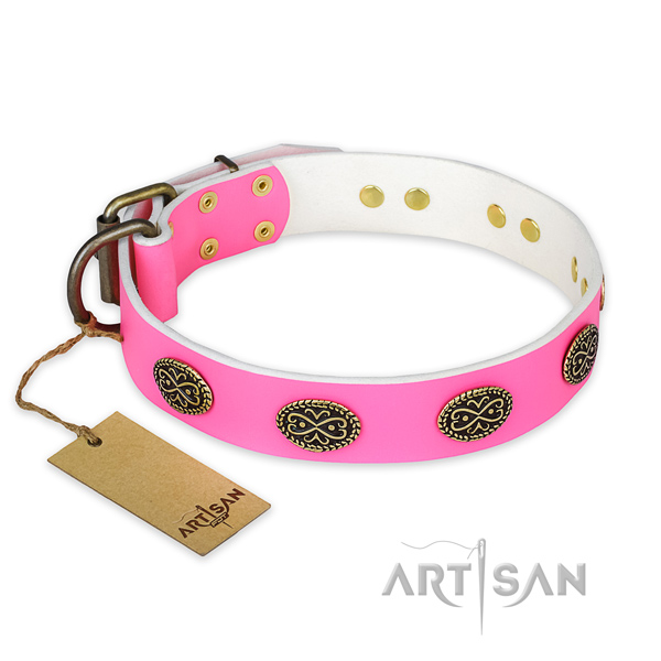 Trendy full grain natural leather dog collar for handy use