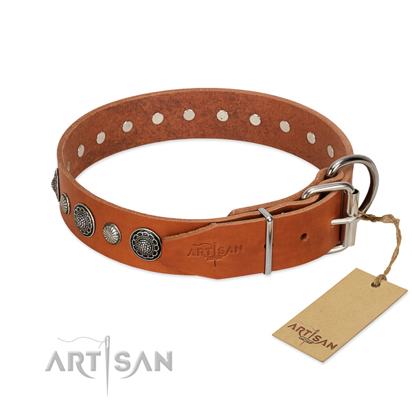 Best quality genuine leather dog collar with rust-proof buckle