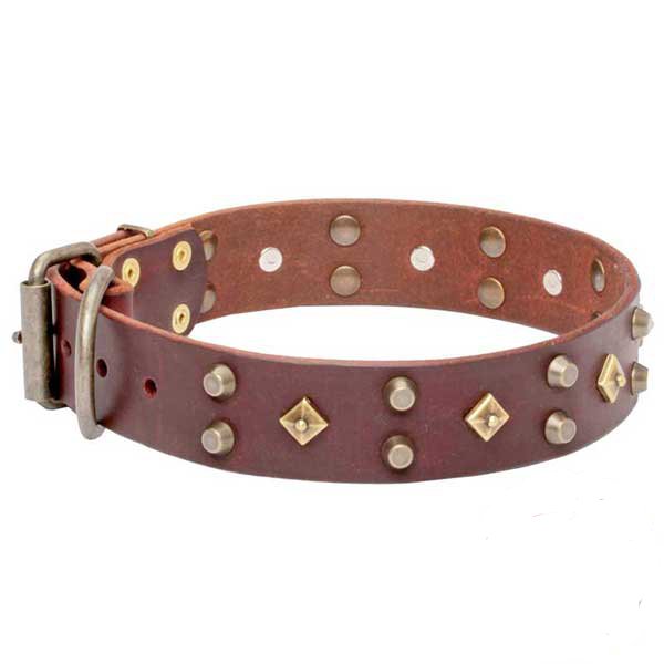 Brown dog collar made of genuine leather